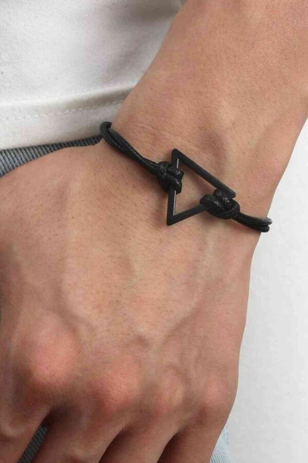 Βραχιολι τριγωνο!