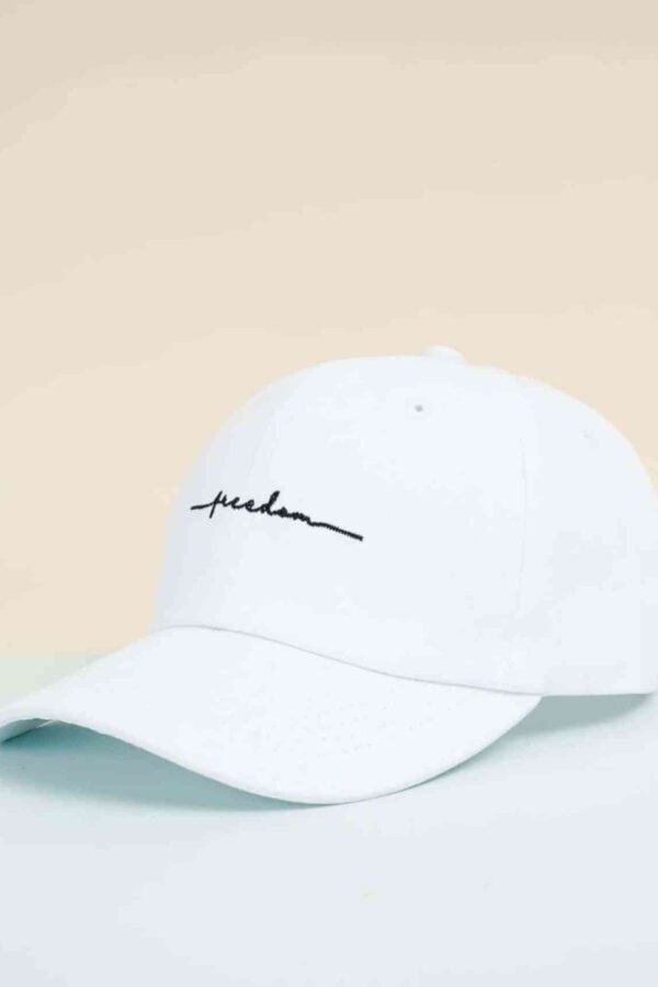 Καπελο λευκο!